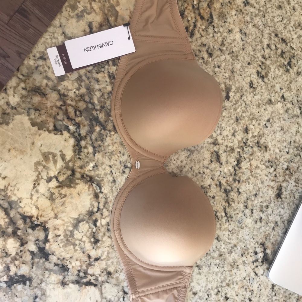 CK Strapless Push Up 36B BRAND NEW!!!